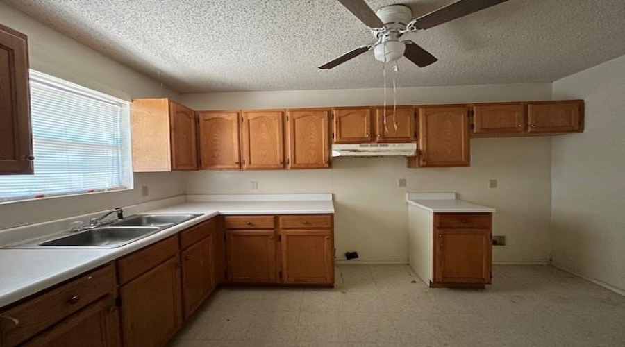 1446 Orquidia Ln E, Rio Bravo, Texas 78046, ,Multi-family,For Sale,1446 Orquidia Ln E,20255332
