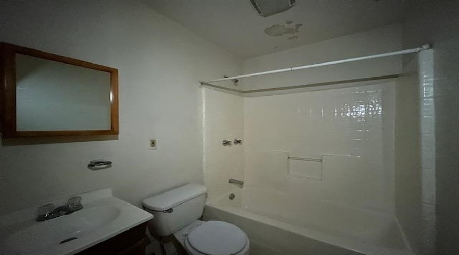 1446 Orquidia Ln E, Rio Bravo, Texas 78046, ,Multi-family,For Sale,1446 Orquidia Ln E,20255332