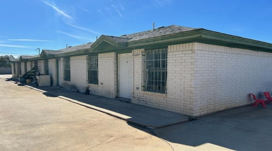 1446 Orquidia Ln E, Rio Bravo, Texas 78046, ,Multi-family,For Sale,1446 Orquidia Ln E,20255332
