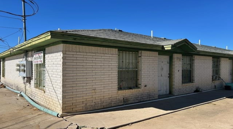 1446 Orquidia Ln E, Rio Bravo, Texas 78046, ,Multi-family,For Sale,1446 Orquidia Ln E,20255332