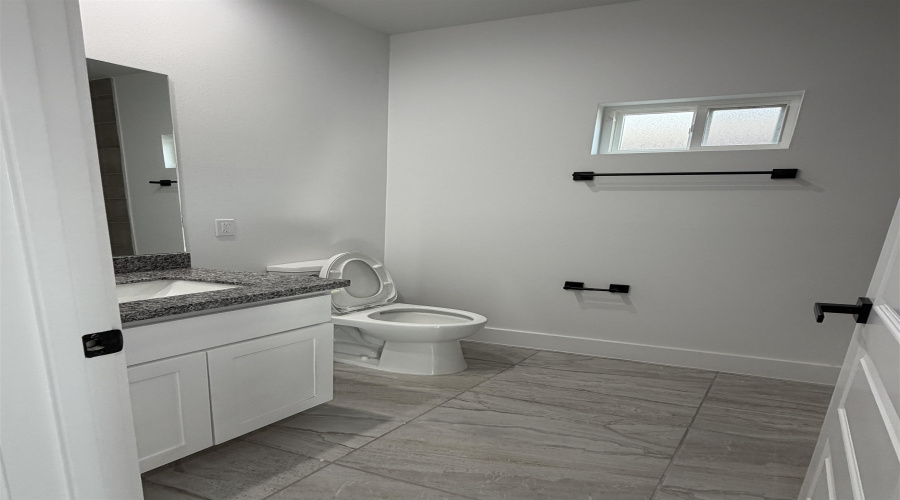 1532 Consejero Ln., Laredo, Texas 78046, 3 Bedrooms Bedrooms, 5 Rooms Rooms,2 BathroomsBathrooms,Residential,For Rent,1532 Consejero Ln.,20255329