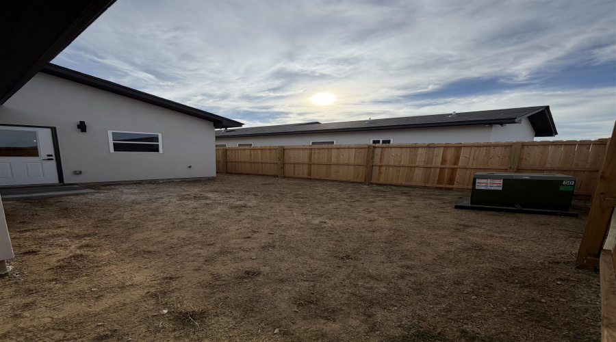 1532 Consejero Ln., Laredo, Texas 78046, 3 Bedrooms Bedrooms, 5 Rooms Rooms,2 BathroomsBathrooms,Residential,For Rent,1532 Consejero Ln.,20255329