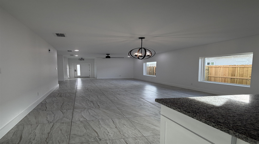 1532 Consejero Ln., Laredo, Texas 78046, 3 Bedrooms Bedrooms, 5 Rooms Rooms,2 BathroomsBathrooms,Residential,For Rent,1532 Consejero Ln.,20255329