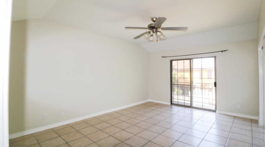 1752 Tiara Trl, Laredo, Texas 78045, 2 Bedrooms Bedrooms, 4 Rooms Rooms,2 BathroomsBathrooms,Residential,For Rent,1752 Tiara Trl,20255334