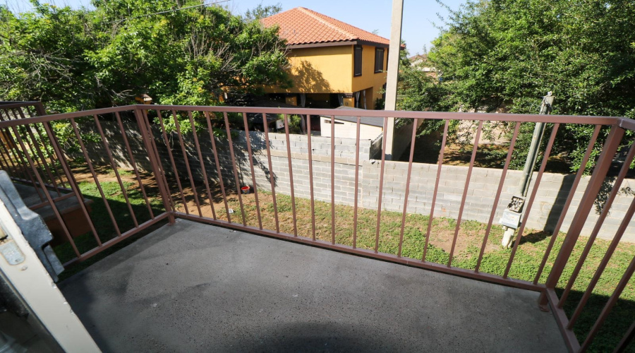 1752 Tiara Trl, Laredo, Texas 78045, 2 Bedrooms Bedrooms, 4 Rooms Rooms,2 BathroomsBathrooms,Residential,For Rent,1752 Tiara Trl,20255334