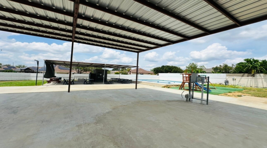 2001 Poza Rica Dr, LAREDO, Texas 78046, ,Land,For Sale,2001 Poza Rica Dr,20255339