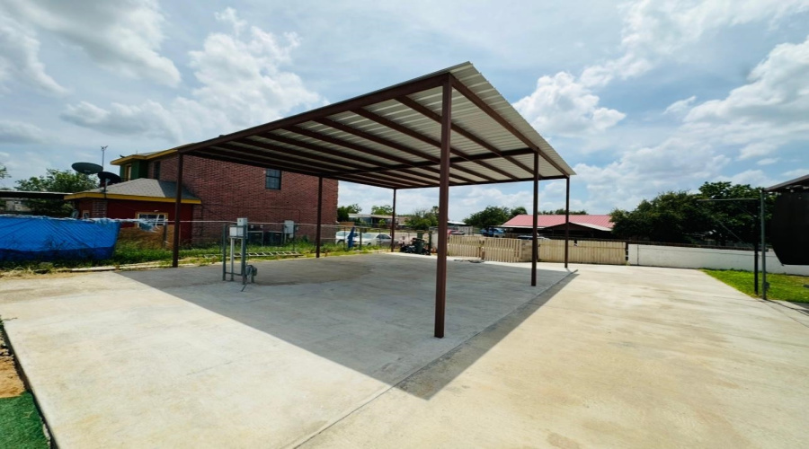 2001 Poza Rica Dr, LAREDO, Texas 78046, ,Land,For Sale,2001 Poza Rica Dr,20255339