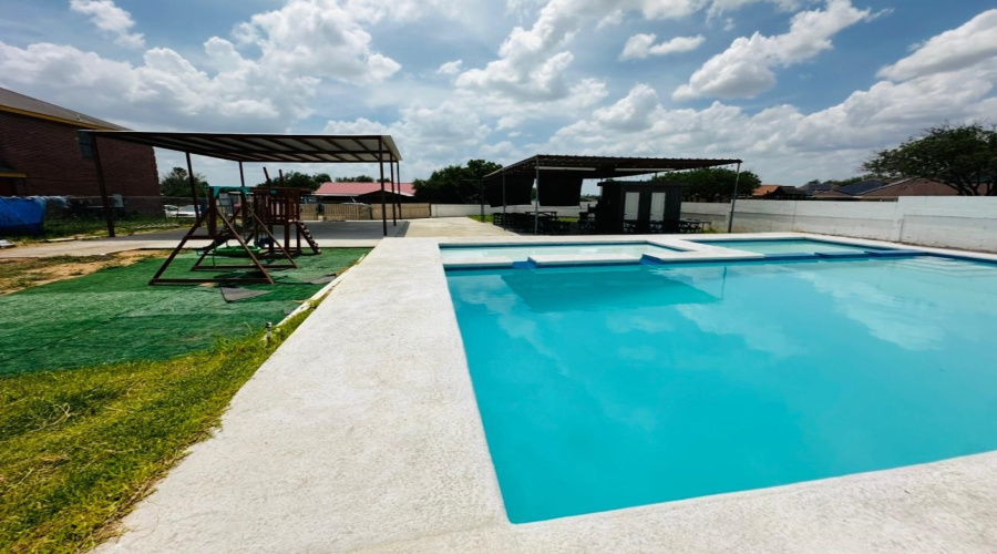 2001 Poza Rica Dr, LAREDO, Texas 78046, ,Land,For Sale,2001 Poza Rica Dr,20255339