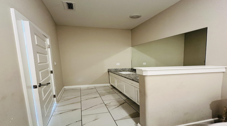 1618 Coba Dr., LAREDO, Texas 78046, 4 Bedrooms Bedrooms, 6 Rooms Rooms,2 BathroomsBathrooms,Residential,For Sale,1618 Coba Dr.,20255338