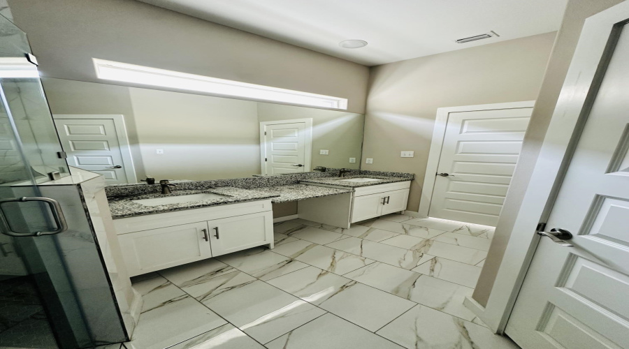 1618 Coba Dr., LAREDO, Texas 78046, 4 Bedrooms Bedrooms, 6 Rooms Rooms,2 BathroomsBathrooms,Residential,For Sale,1618 Coba Dr.,20255338