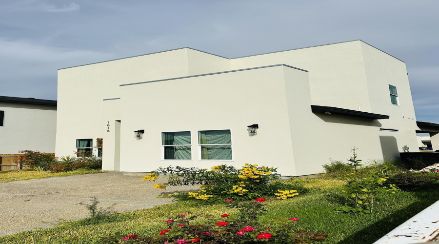 1618 Coba Dr., LAREDO, Texas 78046, 4 Bedrooms Bedrooms, 6 Rooms Rooms,2 BathroomsBathrooms,Residential,For Sale,1618 Coba Dr.,20255338