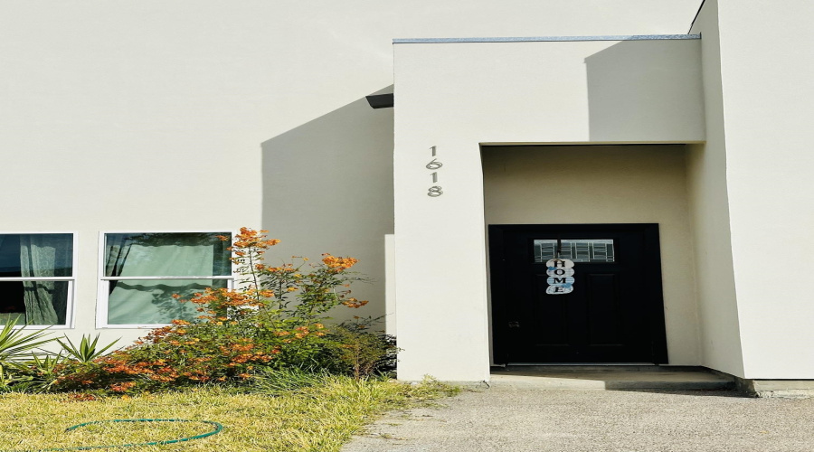 1618 Coba Dr., LAREDO, Texas 78046, 4 Bedrooms Bedrooms, 6 Rooms Rooms,2 BathroomsBathrooms,Residential,For Sale,1618 Coba Dr.,20255338