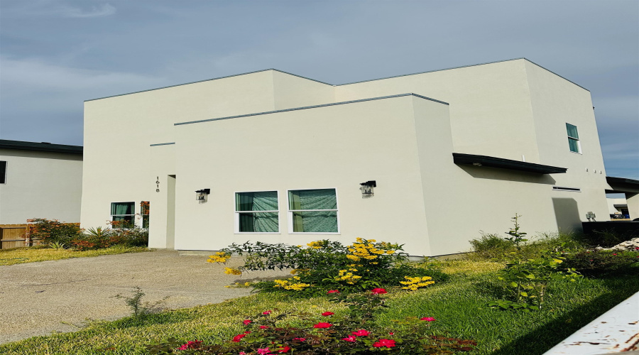 1618 Coba Dr., LAREDO, Texas 78046, 4 Bedrooms Bedrooms, 6 Rooms Rooms,2 BathroomsBathrooms,Residential,For Sale,1618 Coba Dr.,20255338