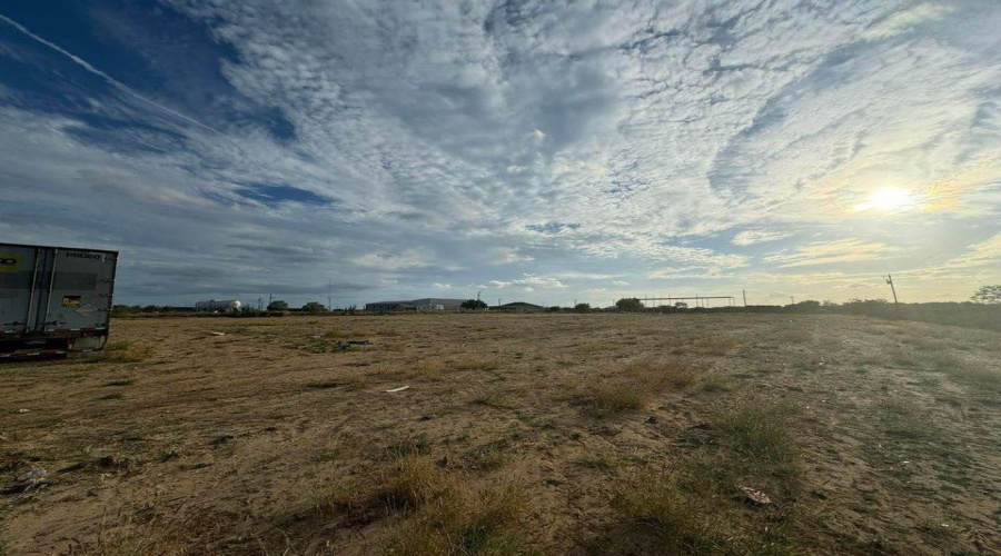 15967 N U.S. Hwy 83, Laredo, Texas 78045, ,Land,For Sale,15967 N U.S. Hwy 83,20255351
