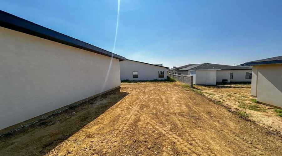 1721 Cordova Dr., Laredo, Texas 78046, 3 Bedrooms Bedrooms, 4 Rooms Rooms,2 BathroomsBathrooms,Residential,For Sale,1721 Cordova Dr.,20255343