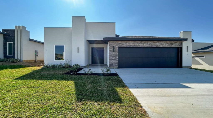 1721 Cordova Dr., Laredo, Texas 78046, 3 Bedrooms Bedrooms, 4 Rooms Rooms,2 BathroomsBathrooms,Residential,For Sale,1721 Cordova Dr.,20255343