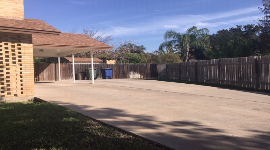 4821 Westside Ln, LAREDO, Texas 78041, 2 Bedrooms Bedrooms, 4 Rooms Rooms,1 BathroomBathrooms,Residential,For Rent,4821 Westside Ln,20255346