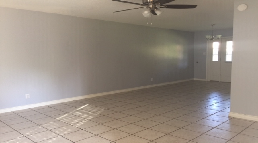4821 Westside Ln, LAREDO, Texas 78041, 2 Bedrooms Bedrooms, 4 Rooms Rooms,1 BathroomBathrooms,Residential,For Rent,4821 Westside Ln,20255346