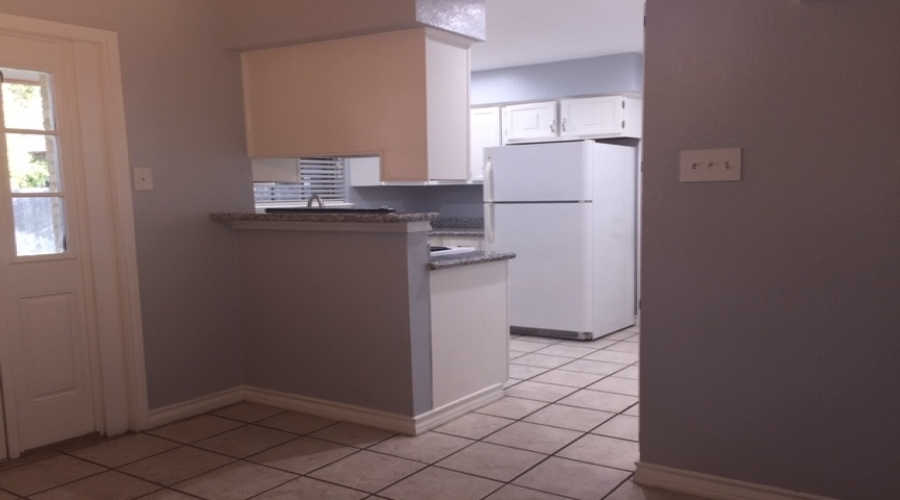 4821 Westside Ln, LAREDO, Texas 78041, 2 Bedrooms Bedrooms, 4 Rooms Rooms,1 BathroomBathrooms,Residential,For Rent,4821 Westside Ln,20255346