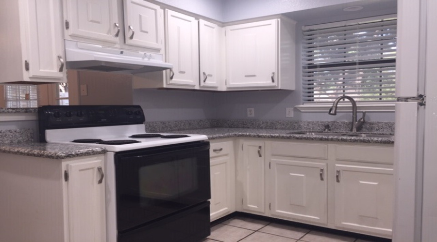 4821 Westside Ln, LAREDO, Texas 78041, 2 Bedrooms Bedrooms, 4 Rooms Rooms,1 BathroomBathrooms,Residential,For Rent,4821 Westside Ln,20255346