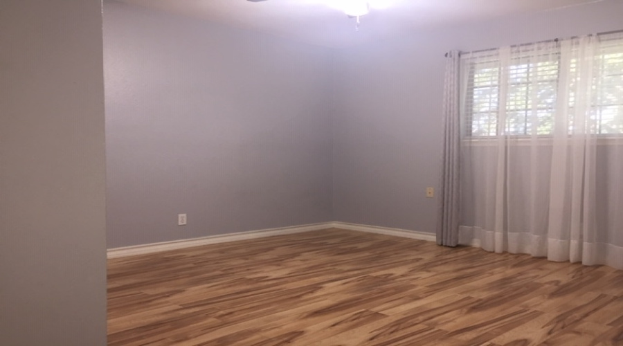 4821 Westside Ln, LAREDO, Texas 78041, 2 Bedrooms Bedrooms, 4 Rooms Rooms,1 BathroomBathrooms,Residential,For Rent,4821 Westside Ln,20255346