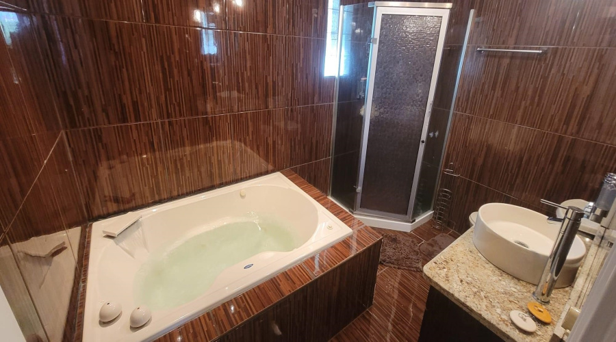 2889 Siwel St., Eagle Pass, Texas 78852, 3 Bedrooms Bedrooms, 6 Rooms Rooms,2 BathroomsBathrooms,Residential,For Rent,2889 Siwel St.,20255347