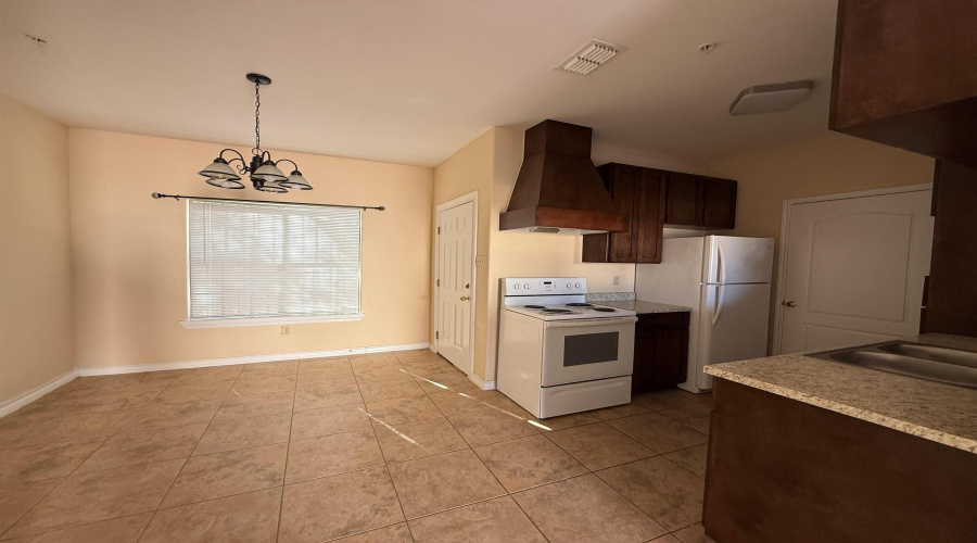 4246 Dorel Dr, Laredo, Texas 78043, 2 Bedrooms Bedrooms, 4 Rooms Rooms,2 BathroomsBathrooms,Residential,For Rent,4246 Dorel Dr,20255350