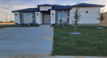 5131 Nispero Ln, Laredo, Texas 78046, 3 Bedrooms Bedrooms, 4 Rooms Rooms,2 BathroomsBathrooms,Residential,For Sale,5131 Nispero Ln,20255353