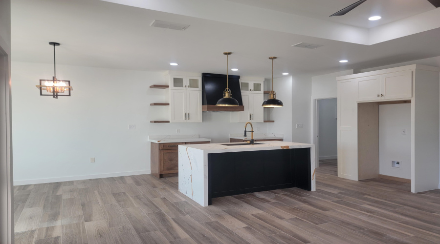 5131 Nispero Ln, Laredo, Texas 78046, 3 Bedrooms Bedrooms, 4 Rooms Rooms,2 BathroomsBathrooms,Residential,For Sale,5131 Nispero Ln,20255353