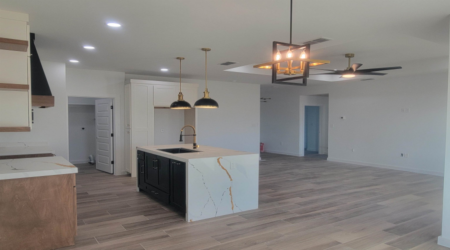 5131 Nispero Ln, Laredo, Texas 78046, 3 Bedrooms Bedrooms, 4 Rooms Rooms,2 BathroomsBathrooms,Residential,For Sale,5131 Nispero Ln,20255353