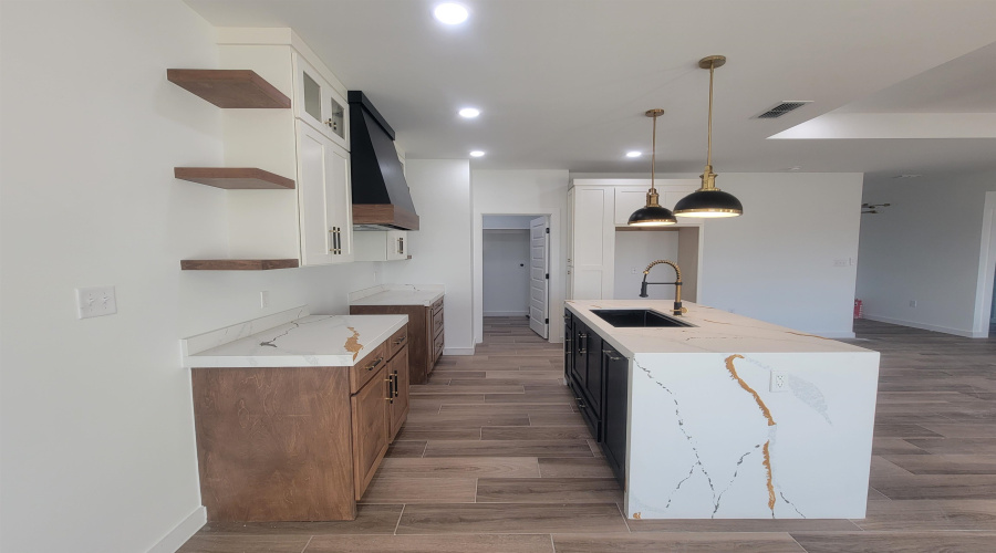 5131 Nispero Ln, Laredo, Texas 78046, 3 Bedrooms Bedrooms, 4 Rooms Rooms,2 BathroomsBathrooms,Residential,For Sale,5131 Nispero Ln,20255353