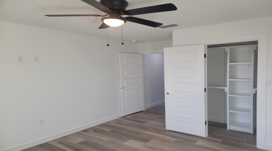 5131 Nispero Ln, Laredo, Texas 78046, 3 Bedrooms Bedrooms, 4 Rooms Rooms,2 BathroomsBathrooms,Residential,For Sale,5131 Nispero Ln,20255353