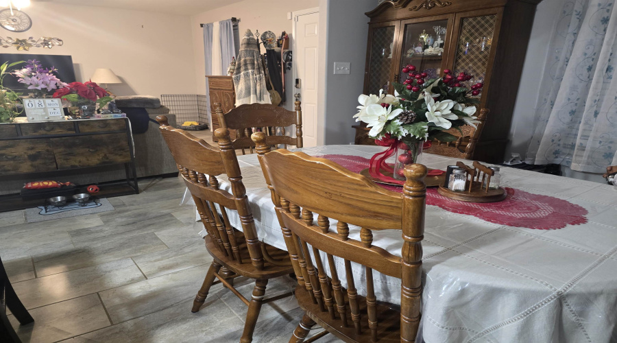 1507 Tesis Dr., Laredo, Texas 78046-5794, 3 Bedrooms Bedrooms, 6 Rooms Rooms,2 BathroomsBathrooms,Residential,For Sale,1507 Tesis Dr.,20255354