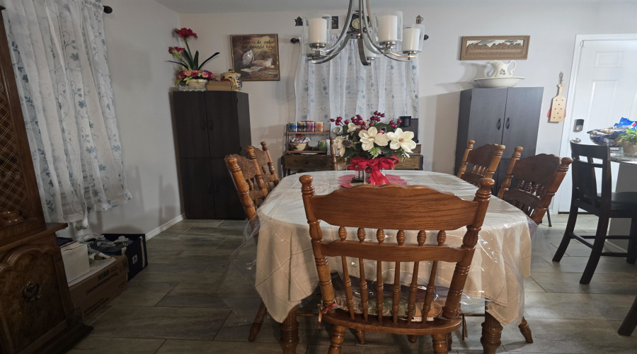 1507 Tesis Dr., Laredo, Texas 78046-5794, 3 Bedrooms Bedrooms, 6 Rooms Rooms,2 BathroomsBathrooms,Residential,For Sale,1507 Tesis Dr.,20255354