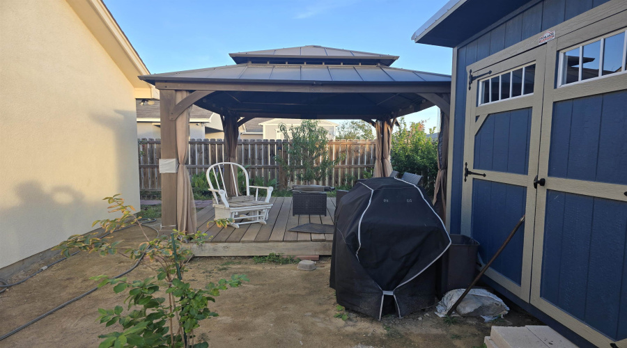 1507 Tesis Dr., Laredo, Texas 78046-5794, 3 Bedrooms Bedrooms, 6 Rooms Rooms,2 BathroomsBathrooms,Residential,For Sale,1507 Tesis Dr.,20255354