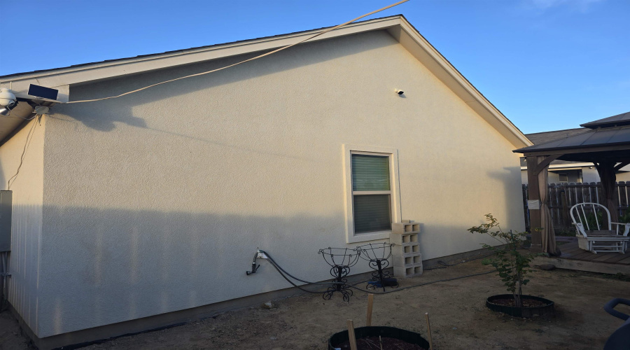 1507 Tesis Dr., Laredo, Texas 78046-5794, 3 Bedrooms Bedrooms, 6 Rooms Rooms,2 BathroomsBathrooms,Residential,For Sale,1507 Tesis Dr.,20255354