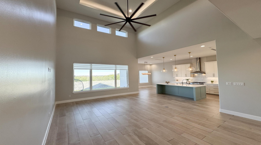 2530 Lucia Ct, Laredo, Texas 78041, 4 Bedrooms Bedrooms, 7 Rooms Rooms,3 BathroomsBathrooms,Residential,For Sale,2530 Lucia Ct,20255357