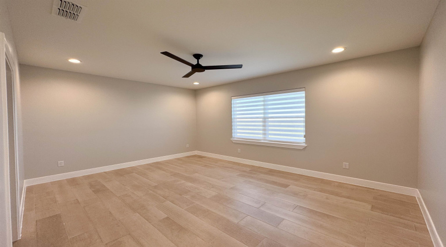 2530 Lucia Ct, Laredo, Texas 78041, 4 Bedrooms Bedrooms, 7 Rooms Rooms,3 BathroomsBathrooms,Residential,For Sale,2530 Lucia Ct,20255357