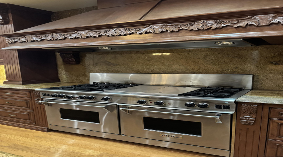 326 Regal Dr, Laredo, Texas 78041, 5 Bedrooms Bedrooms, 12 Rooms Rooms,5 BathroomsBathrooms,Residential,For Sale,326 Regal Dr,20255363