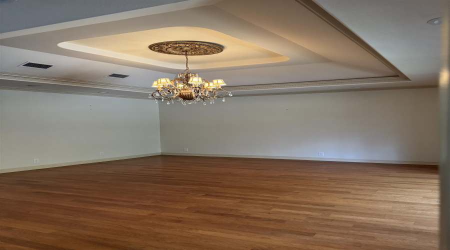 326 Regal Dr, Laredo, Texas 78041, 5 Bedrooms Bedrooms, 12 Rooms Rooms,5 BathroomsBathrooms,Residential,For Sale,326 Regal Dr,20255363