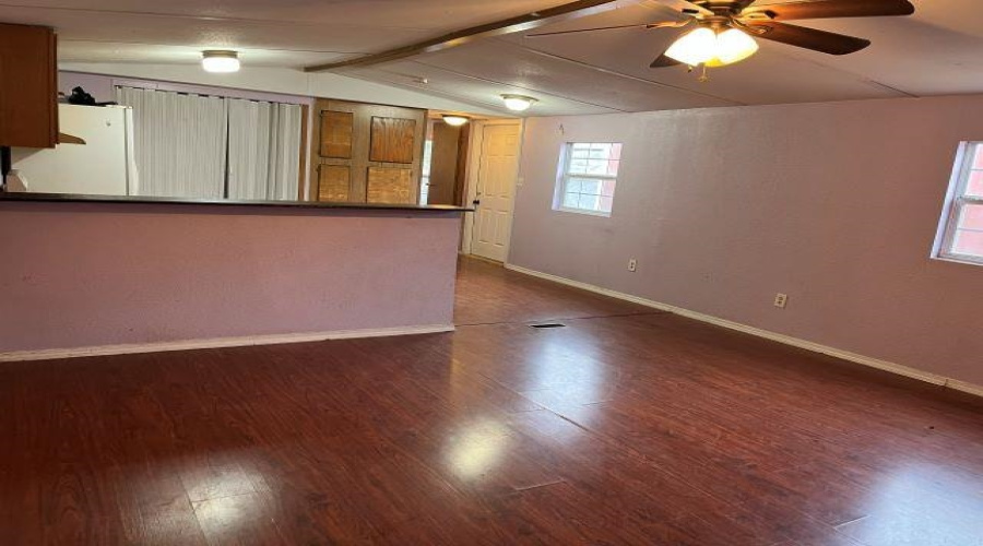 108 Avila Dr, Laredo, Texas 78043, 3 Bedrooms Bedrooms, 7 Rooms Rooms,2 BathroomsBathrooms,Residential,For Sale,108 Avila Dr,20255366