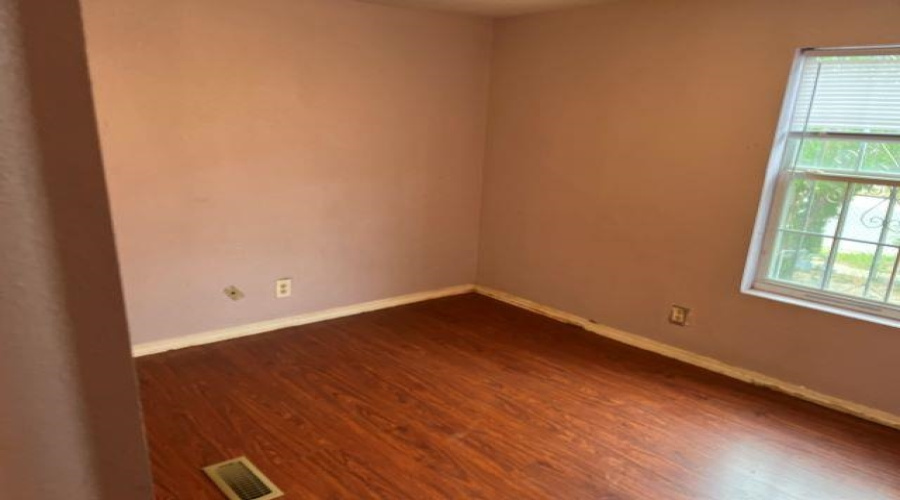 108 Avila Dr, Laredo, Texas 78043, 3 Bedrooms Bedrooms, 7 Rooms Rooms,2 BathroomsBathrooms,Residential,For Sale,108 Avila Dr,20255366