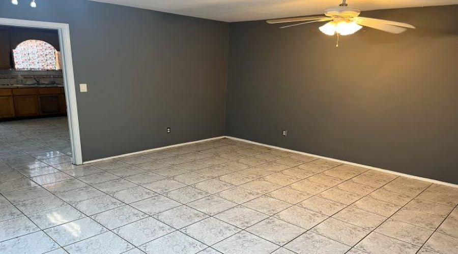 108 Avila Dr, Laredo, Texas 78043, 3 Bedrooms Bedrooms, 7 Rooms Rooms,2 BathroomsBathrooms,Residential,For Sale,108 Avila Dr,20255366