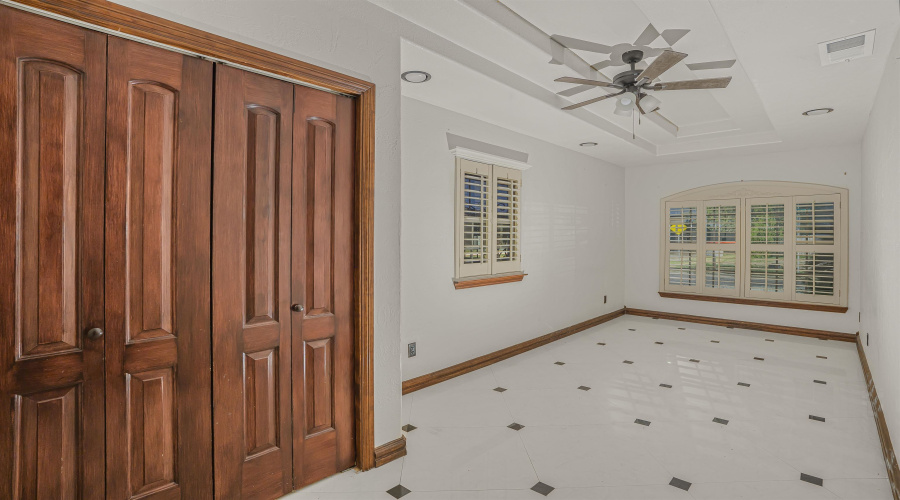 101 Lamrick Cir, Laredo, Texas 78046, 4 Bedrooms Bedrooms, 6 Rooms Rooms,2 BathroomsBathrooms,Residential,For Sale,101 Lamrick Cir,20255373