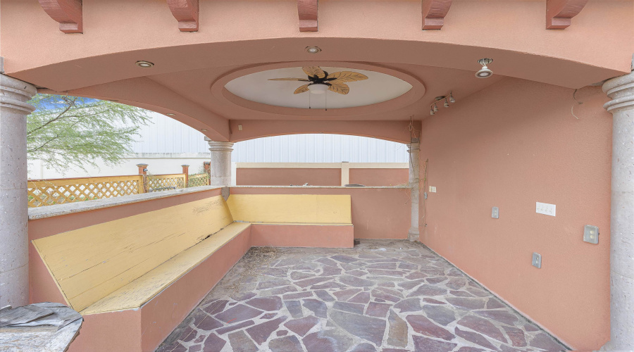 101 Lamrick Cir, Laredo, Texas 78046, 4 Bedrooms Bedrooms, 6 Rooms Rooms,2 BathroomsBathrooms,Residential,For Sale,101 Lamrick Cir,20255373