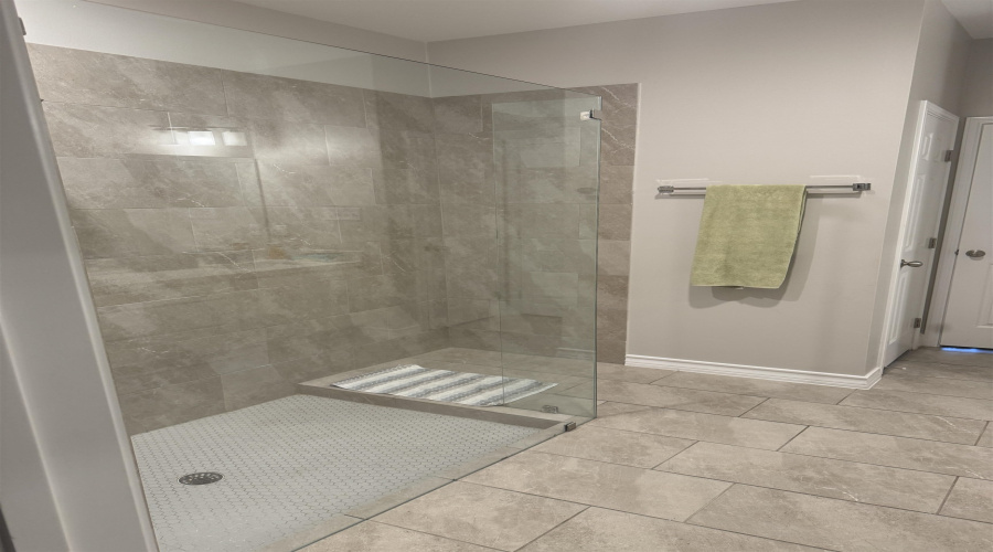 813 Pausa Dr., Laredo, Texas 78045, 4 Bedrooms Bedrooms, 7 Rooms Rooms,2 BathroomsBathrooms,Residential,For Sale,813 Pausa Dr.,20255374