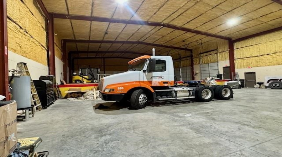 13703 Cabezut Dr, Laredo, Texas 78045, 1 Bedroom Bedrooms, 21 Rooms Rooms,2 BathroomsBathrooms,Commercial/industrial,For Sale,13703 Cabezut Dr,20255379