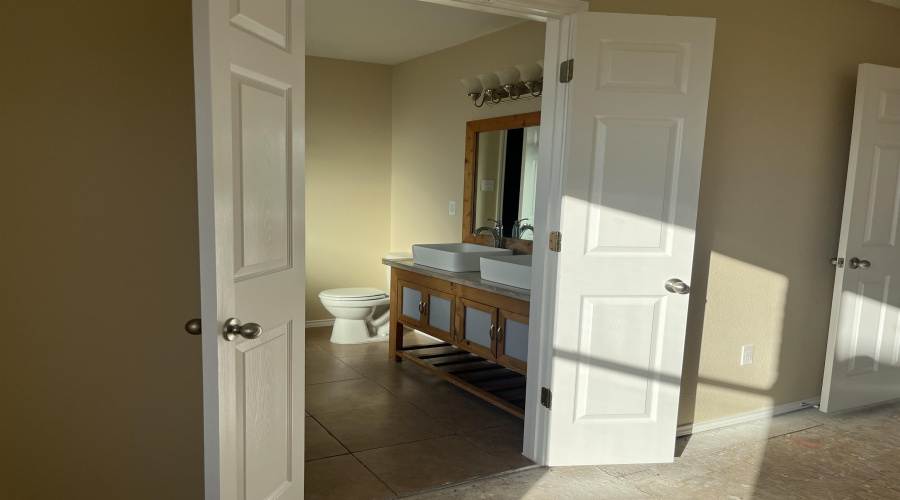 11318 Granados St, Laredo, Texas 78045-6525, 4 Bedrooms Bedrooms, 7 Rooms Rooms,2 BathroomsBathrooms,Residential,For Sale,11318 Granados St,20255375