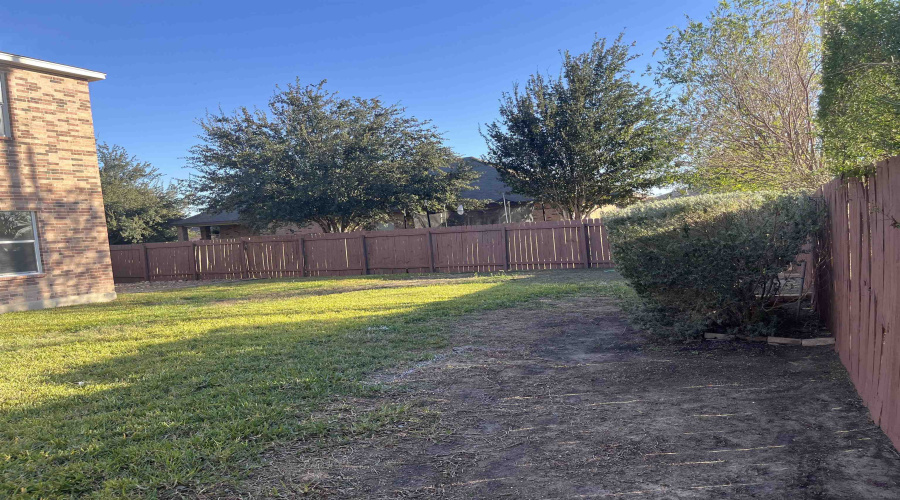 11318 Granados St, Laredo, Texas 78045-6525, 4 Bedrooms Bedrooms, 7 Rooms Rooms,2 BathroomsBathrooms,Residential,For Sale,11318 Granados St,20255375