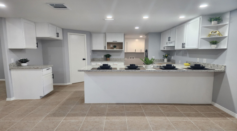 712 Independence Dr, Laredo, Texas 78043, 3 Bedrooms Bedrooms, 4 Rooms Rooms,2 BathroomsBathrooms,Residential,For Rent,712 Independence Dr,20255376